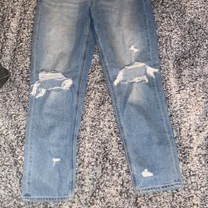 Women’s American eagle MOM JEAN
